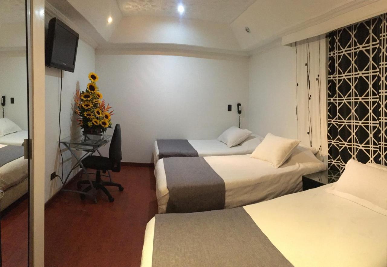 Hotel Ejecutivo Embajada Bogotá Esterno foto