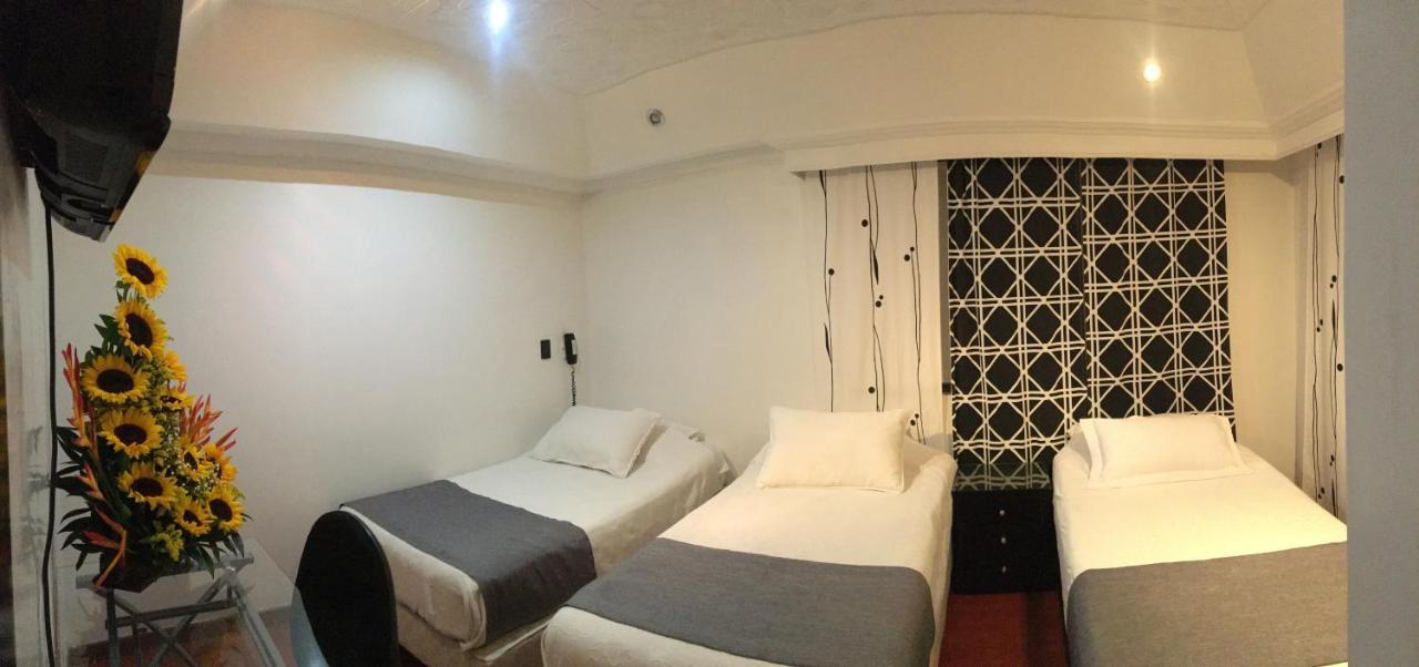 Hotel Ejecutivo Embajada Bogotá Esterno foto