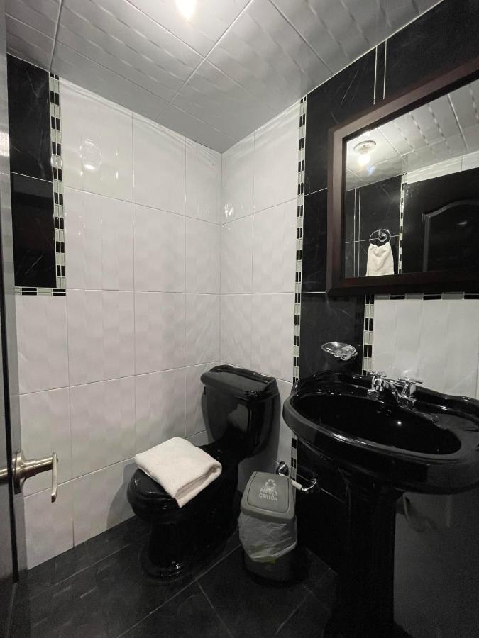 Hotel Ejecutivo Embajada Bogotá Esterno foto
